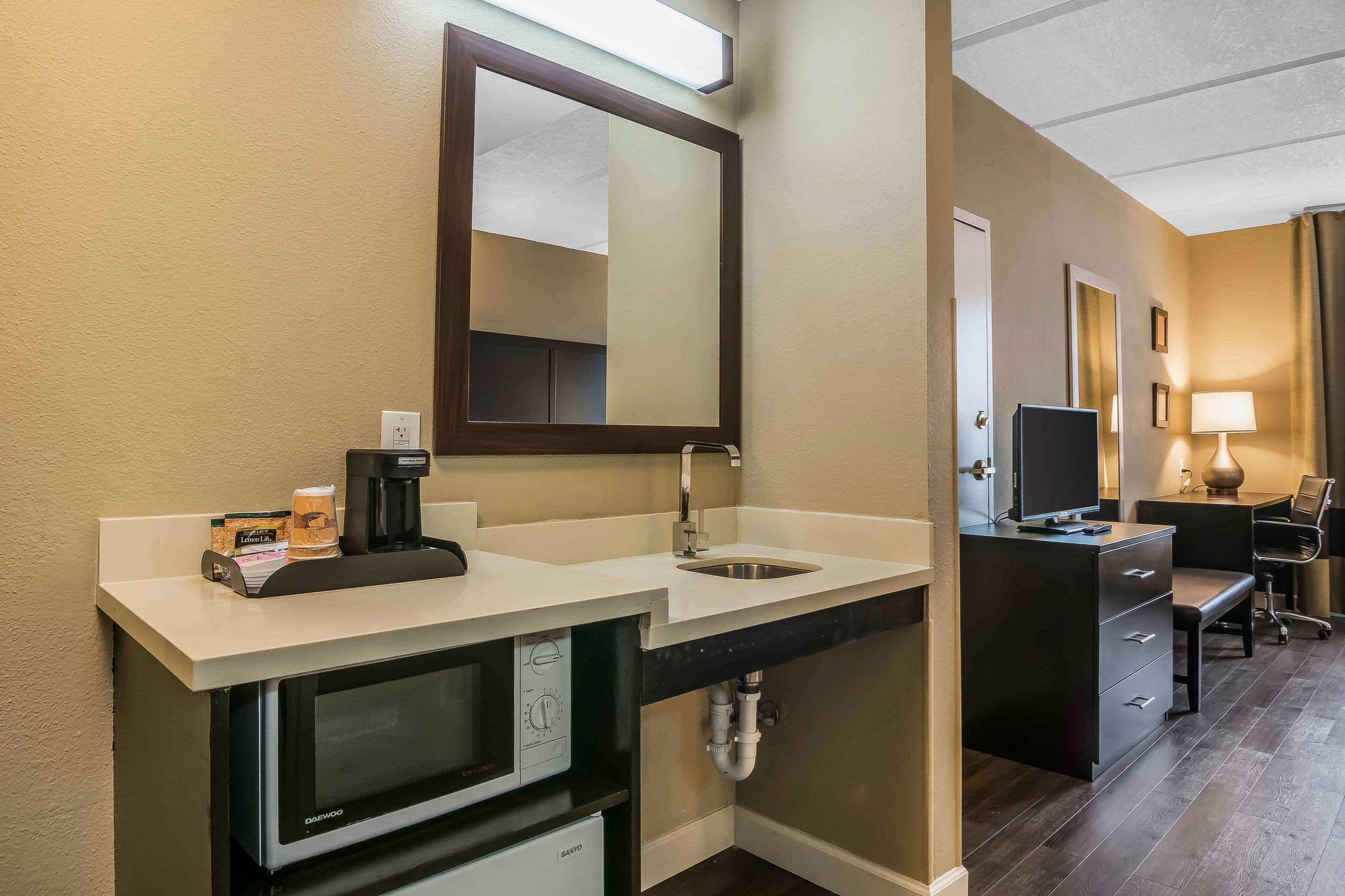 Comfort Inn & Suites Near Six Flags Lithia Springs Luaran gambar