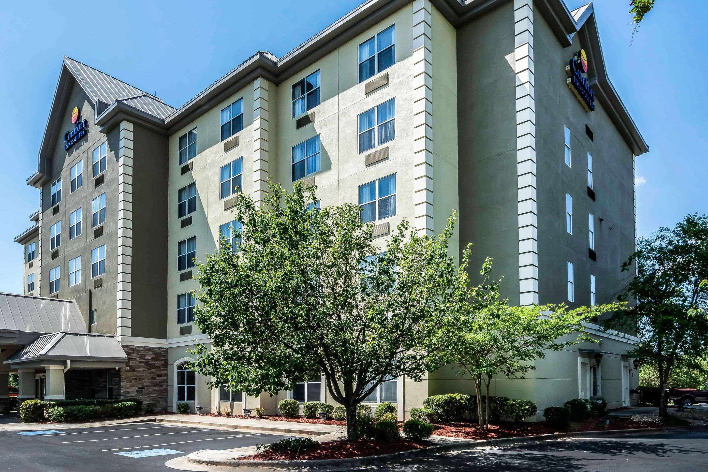 Comfort Inn & Suites Near Six Flags Lithia Springs Luaran gambar