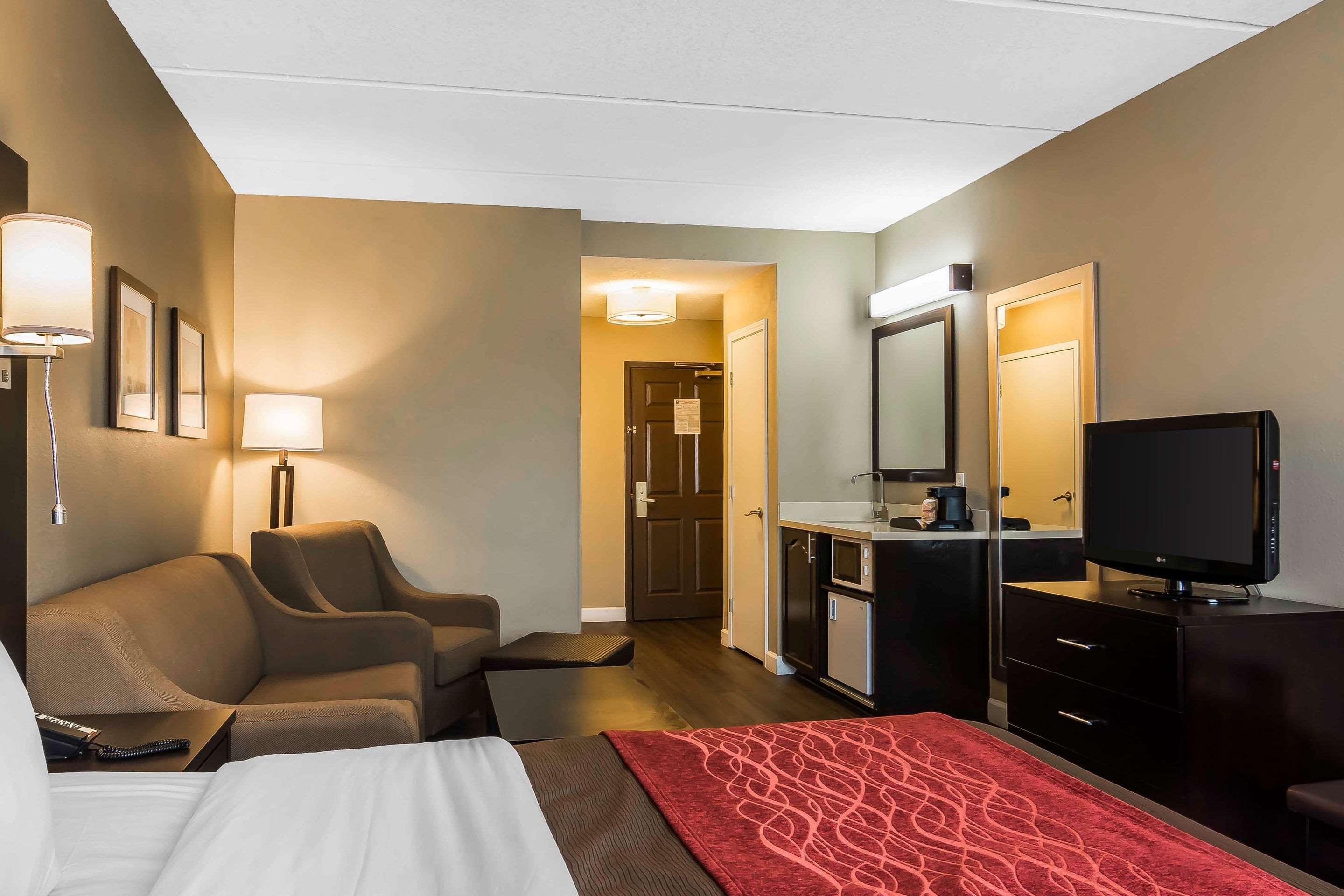 Comfort Inn & Suites Near Six Flags Lithia Springs Luaran gambar