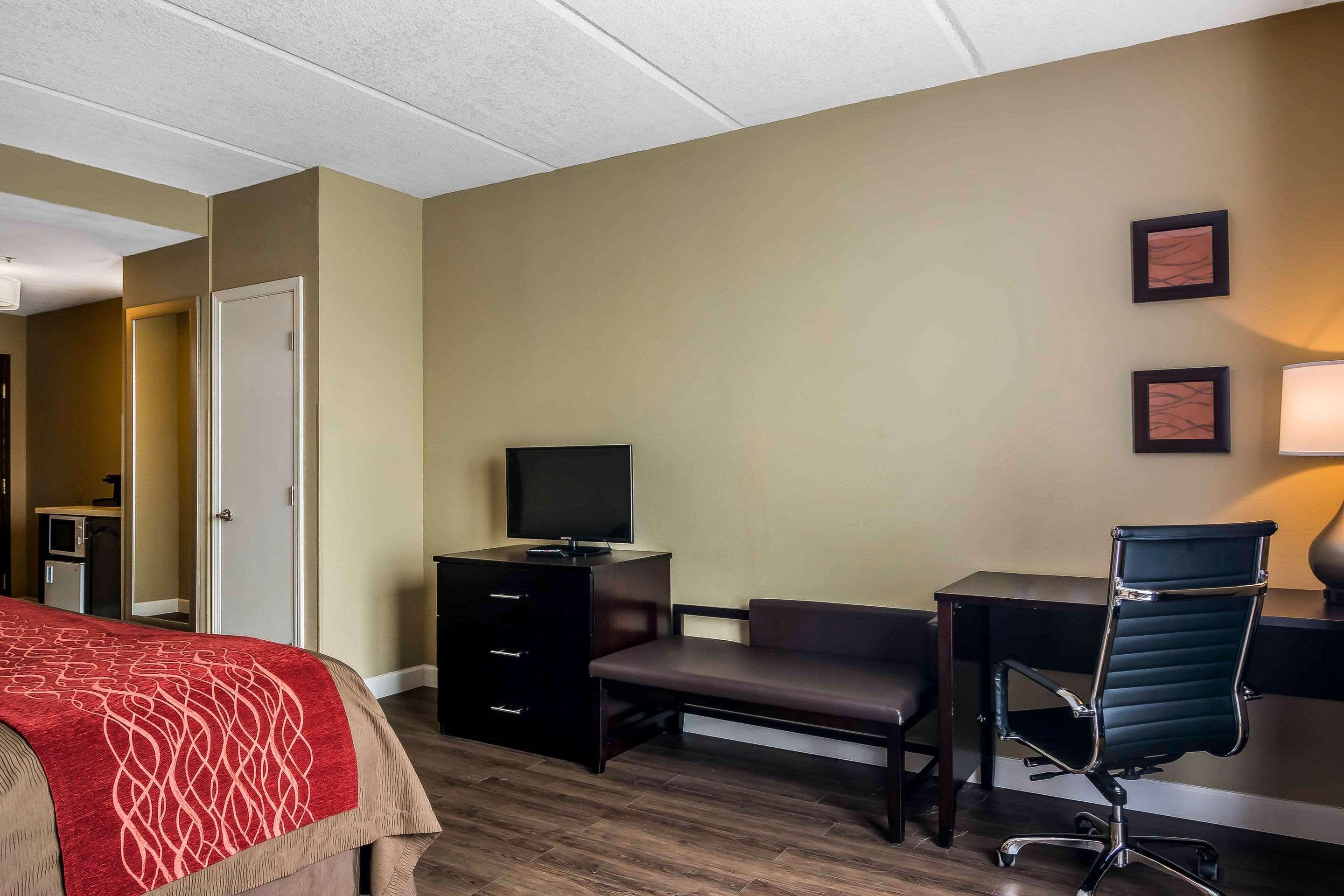 Comfort Inn & Suites Near Six Flags Lithia Springs Luaran gambar